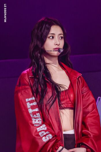 Huh Yunjin 허윤진