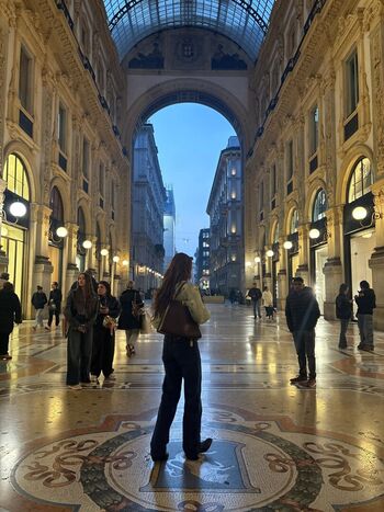 Huh Yunjin 허윤진