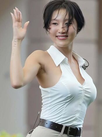 Hwasa image