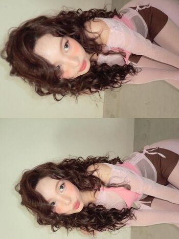 I m nayeon image