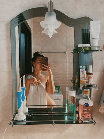 Ice sparrow page 2 image