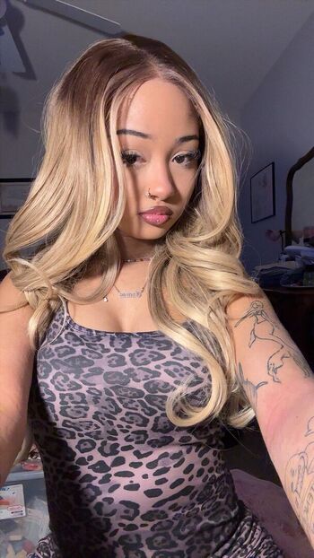 Ickysisterr image