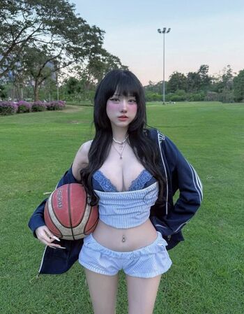 Idontwannabeyouanymore image