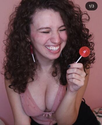 Ilana degann image