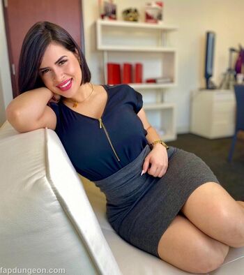 Ilenn santos image