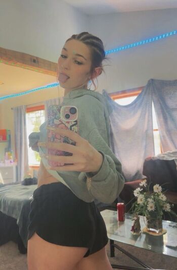 Iluvsavyy image