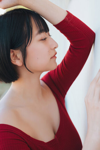 Ina Enohara 榎原依那