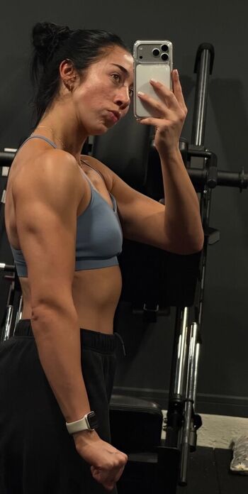 Indi hartwell image