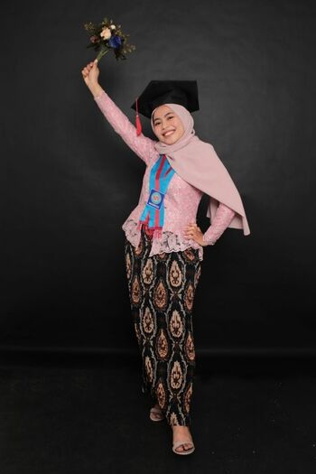 Indri indriani image