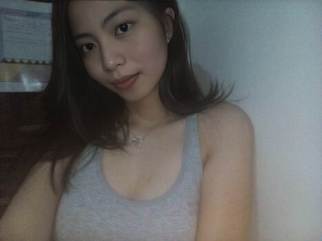 Indri indriani image