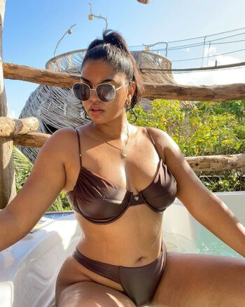 Ingrid medeiros image