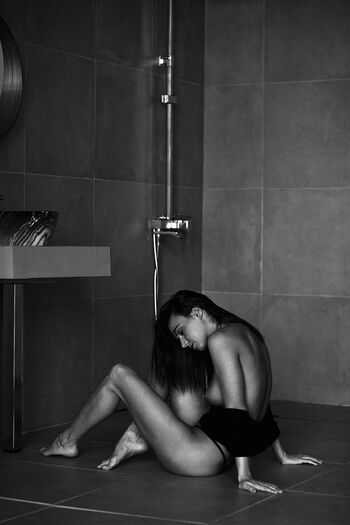 Inna tikhonova image