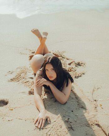 Irina alvarado image