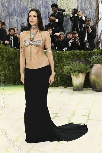 Irina shayk 1 page 8 image