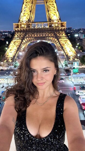 Iris laurent image