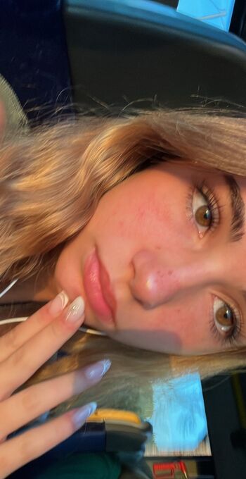 Iris vallaranii image