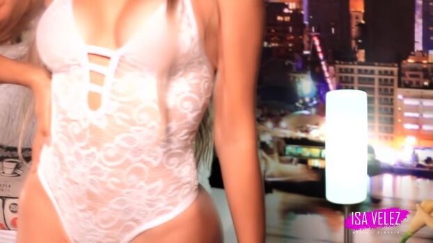 Isa velez image