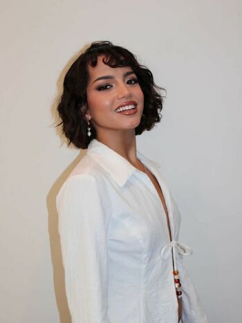 Isabela merced image