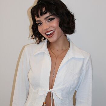 Isabela merced image