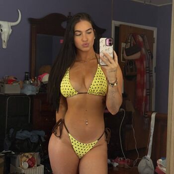 Isabella defonte image