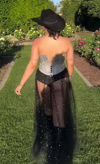 Isabella gomez image