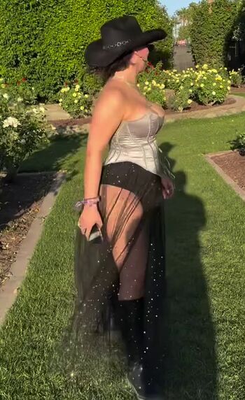 Isabella gomez image