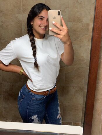 Isabella ladera page 3 image