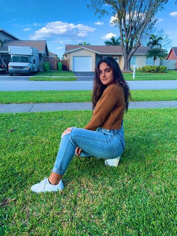 Isabella ladera page 2 image