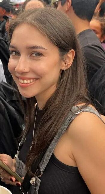 Isabella peralta image