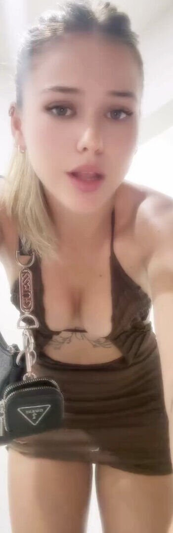 Isabella sochas image