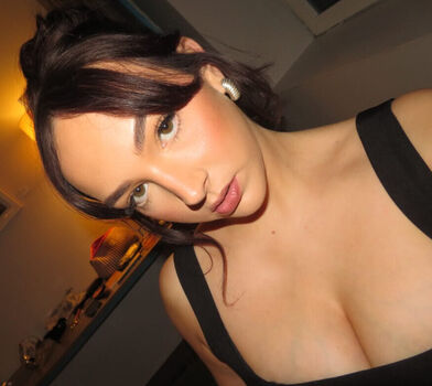 Isabelle Smith (Hollyoaks)