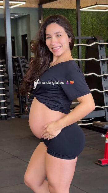 Isadora abrahao image