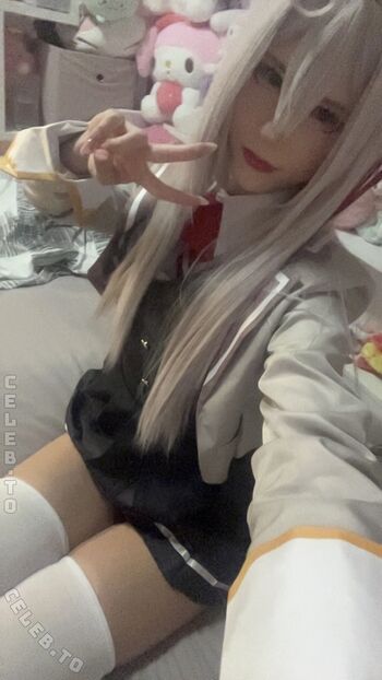 Isi cosplay image