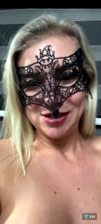 Isis bianc hotwife image