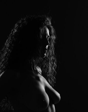 Italian girls image