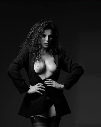Italian girls image