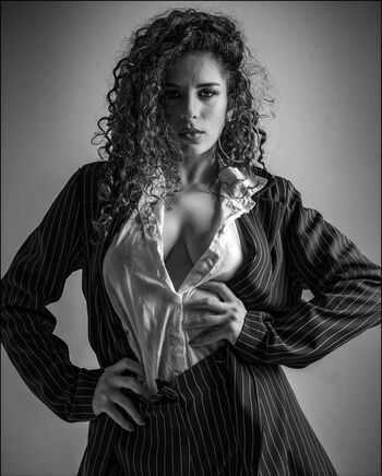 Italian girls image