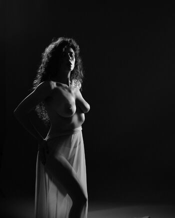 Italian girls image