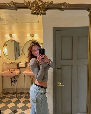 Itscarlyjane 1 image