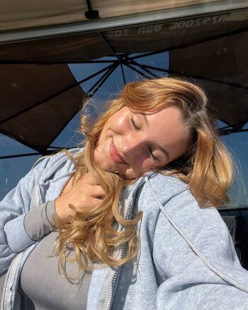 Itscarlyjane 1 image