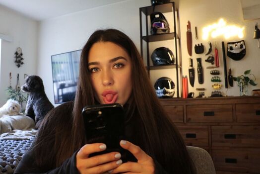 Itscarolinamarie3 image