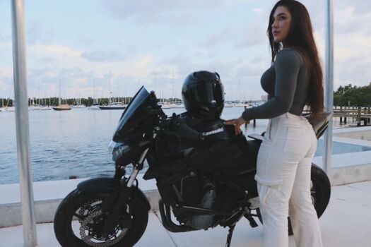 Itscarolinamarie3 image