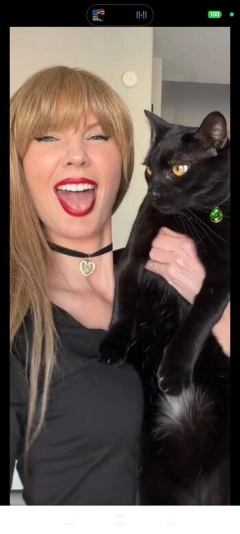 Itsjustblondie image
