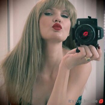 Itsjustblondie image