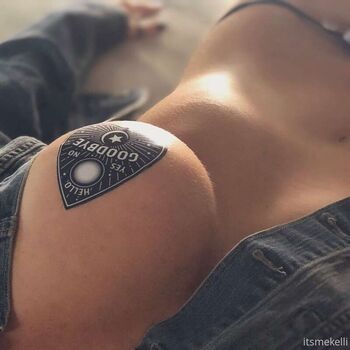 Itsmekelli kelli rehak image