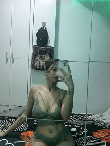 Itsmereesee page 2 image