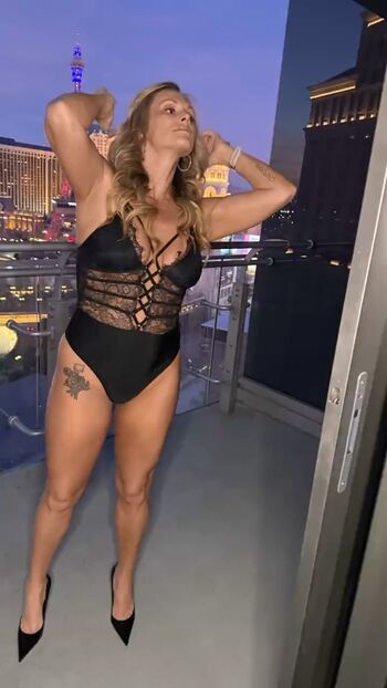 Itsnikkibitch xo image