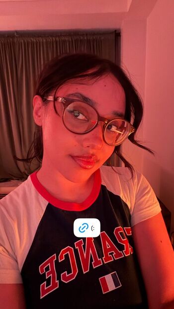 Itsqueennovaa image