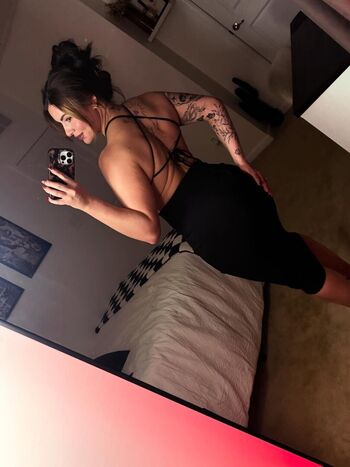 Itssammieraee page 2 image