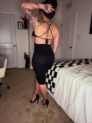 Itssammieraee page 2 image